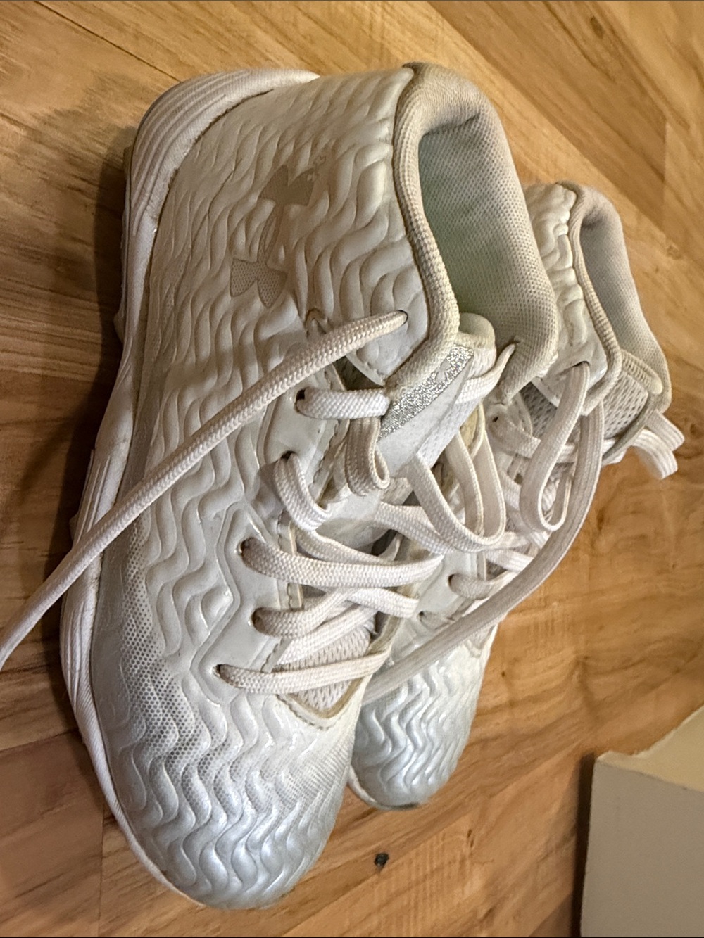 cleats size 2 1/2